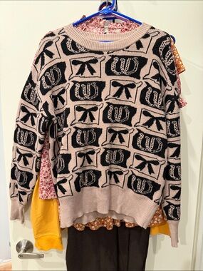 Women's Tan and Black Patterned Knit Sweater